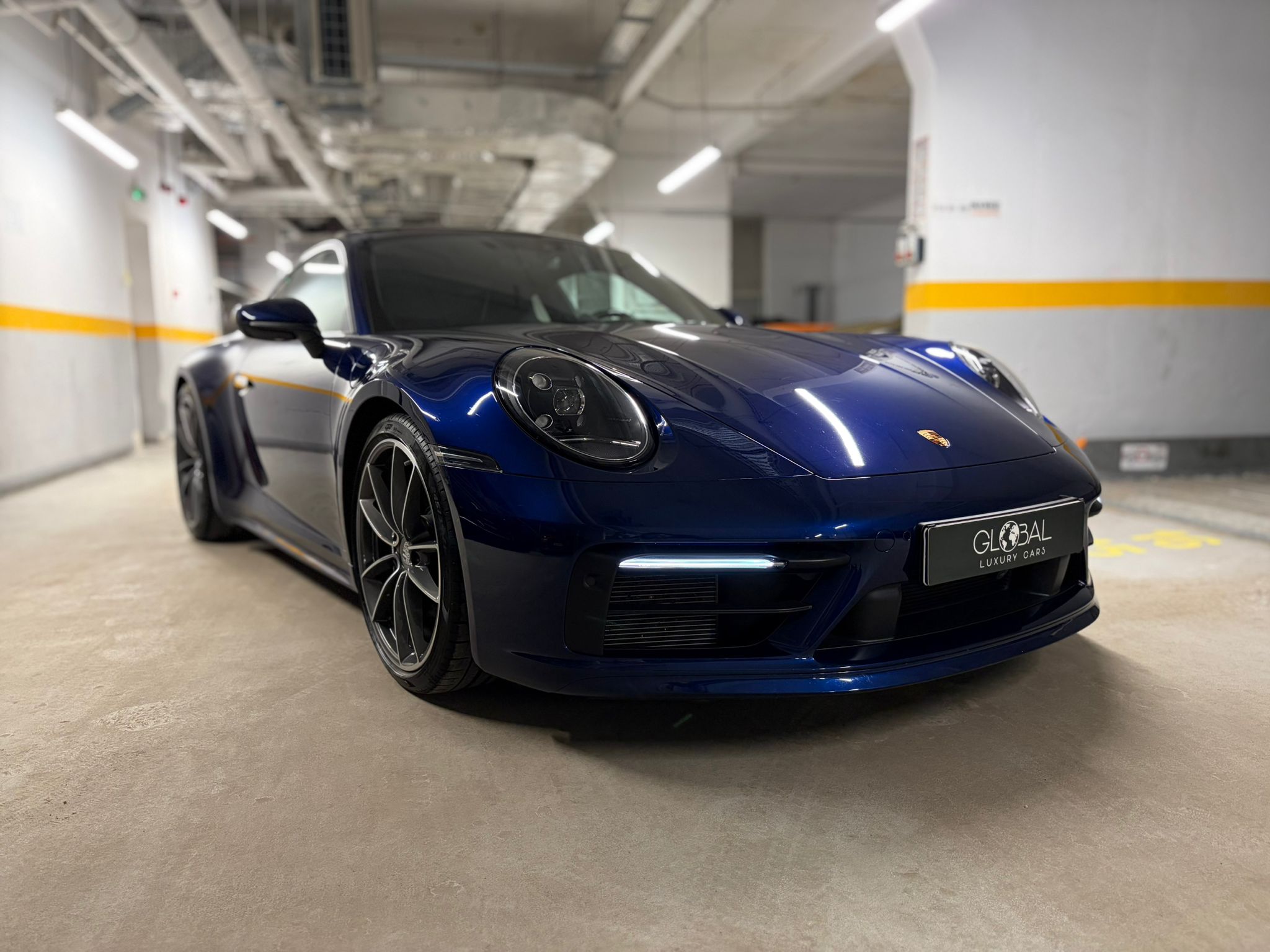 PHOTO-2026-02-03-21-44-47-9.jpg Porsche 992 Carrera 4S PDLS Carbon - Image 1